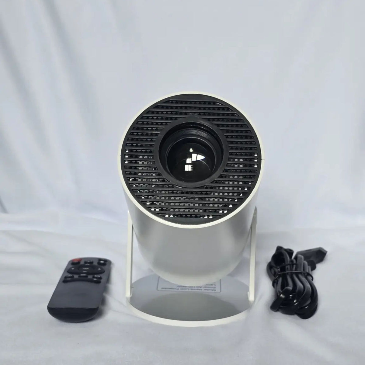 Projetor Smart CineHome® HY300